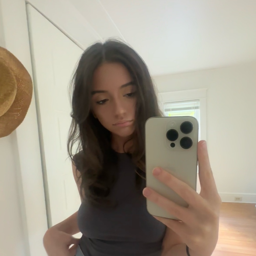 Meet your Posher, Madeline